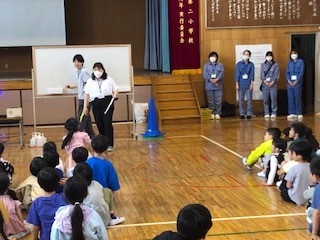 「いのち」について学びました！　～１年　動物ふれあい教室～